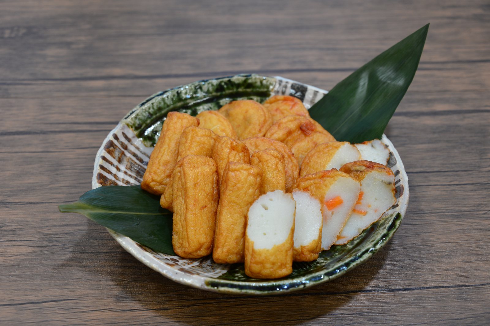 白い断面が見える植山屋のさつま揚げ