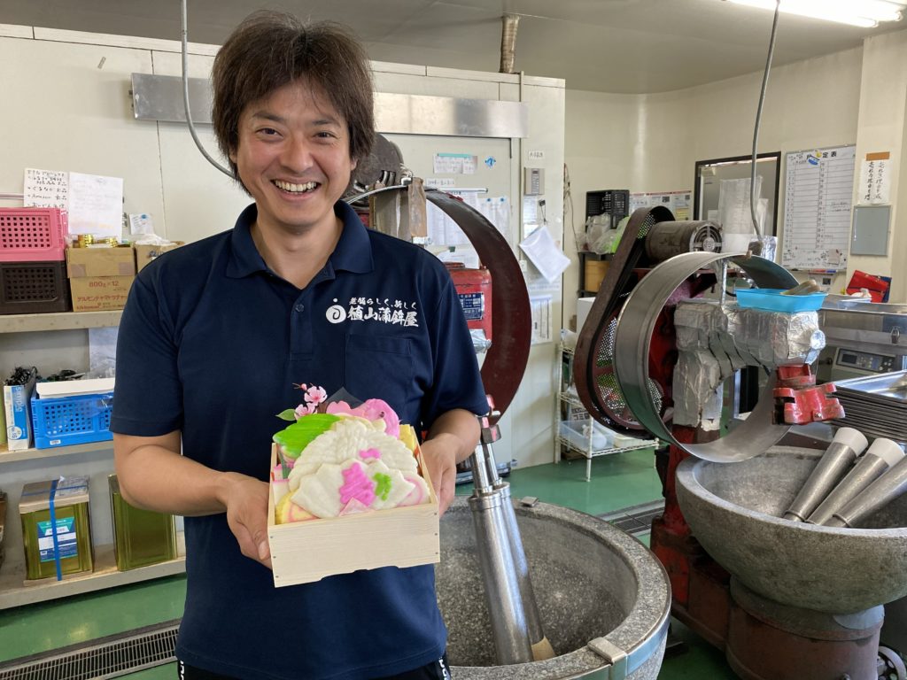 植山かまぼこ屋の店主