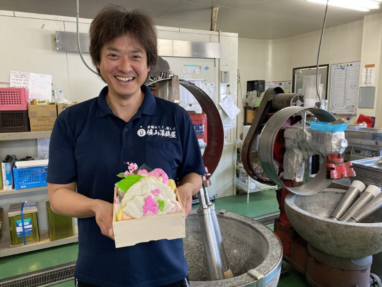 植山かまぼこ屋の店主